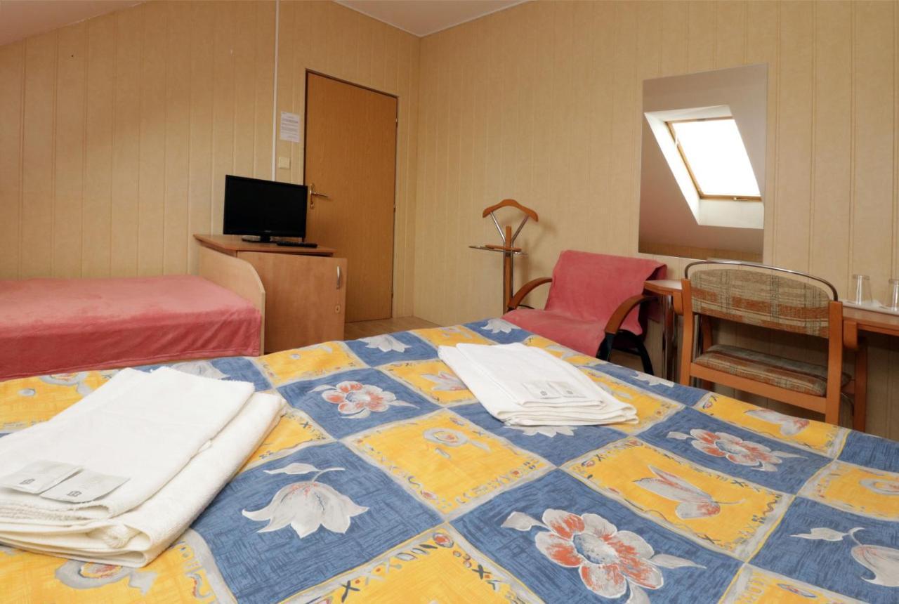 Penzion Hurka Hotel Dolni Libchavy ภายนอก รูปภาพ