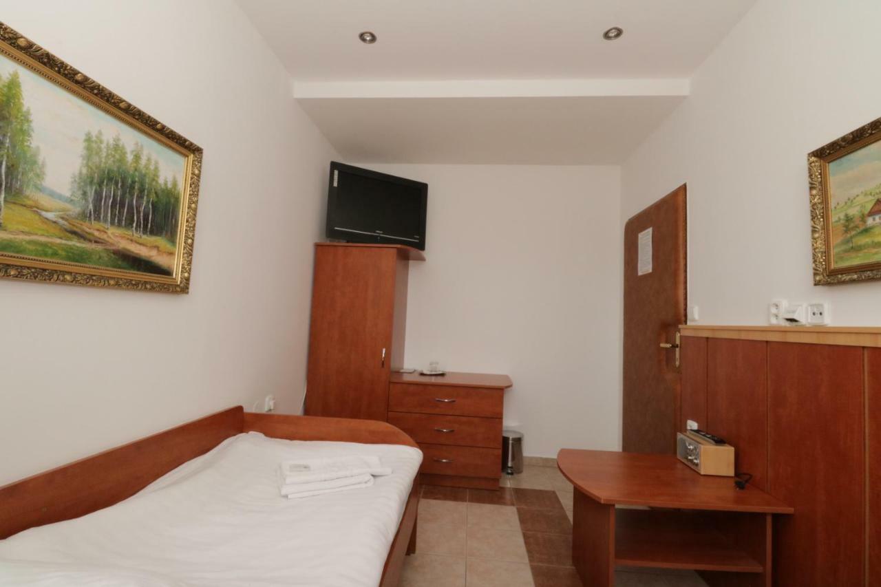 Penzion Hurka Hotel Dolni Libchavy ภายนอก รูปภาพ
