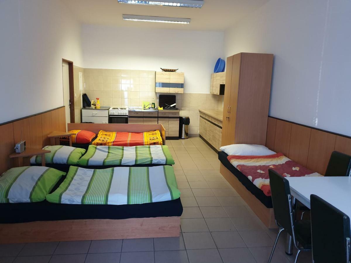 Penzion Hurka Hotel Dolni Libchavy ภายนอก รูปภาพ